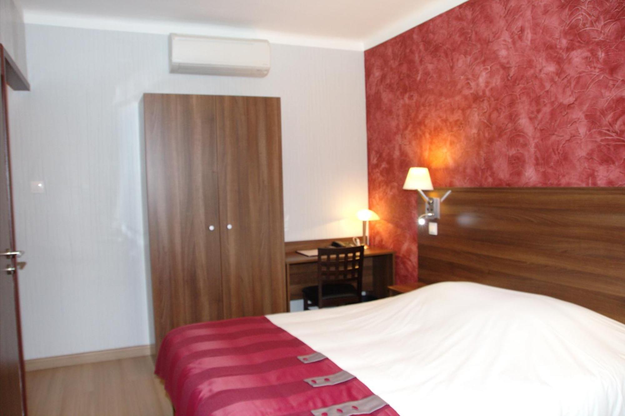La Table Alsacienne Hotel Farébersviller Екстериор снимка