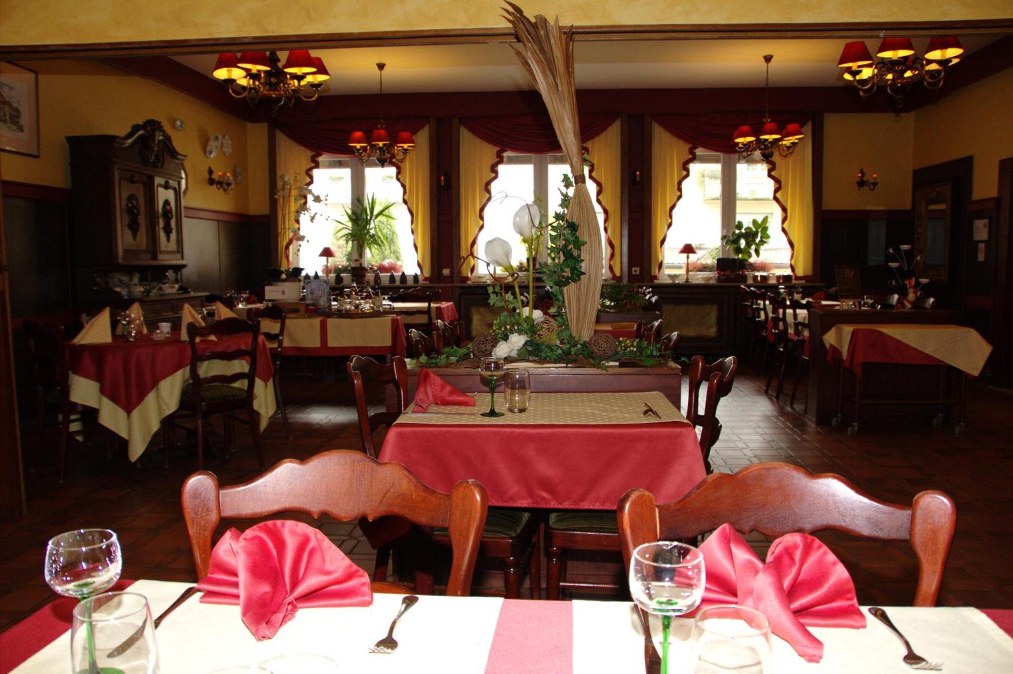 La Table Alsacienne Hotel Farébersviller Екстериор снимка